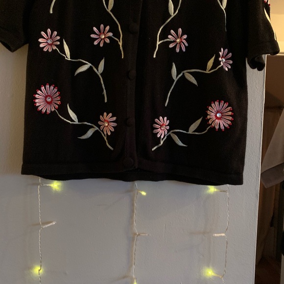 Morgan Cole Embroidered Flower Cardigan - Picture 7 of 7